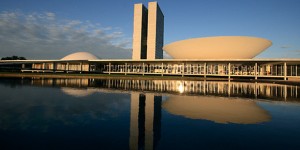 Câmara derruba decreto presidencial sobre conselhos