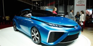 Toyota divulga data de lançamento do primeiro carro movido a hidrogênio