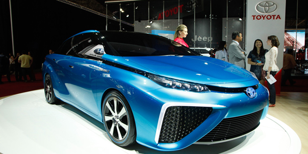 Toyota divulga data de lançamento do primeiro carro movido a hidrogênio