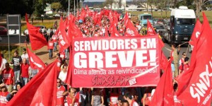 Comissão aprova relatório sobre direito de greve do servidor público