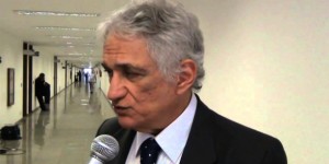 Entrevista: Metri diz que governos erraram com leilões de petróleo e gás natural