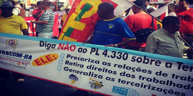 Câmara vira as costas ao trabalhador e aprova terceirização em atividade-fim