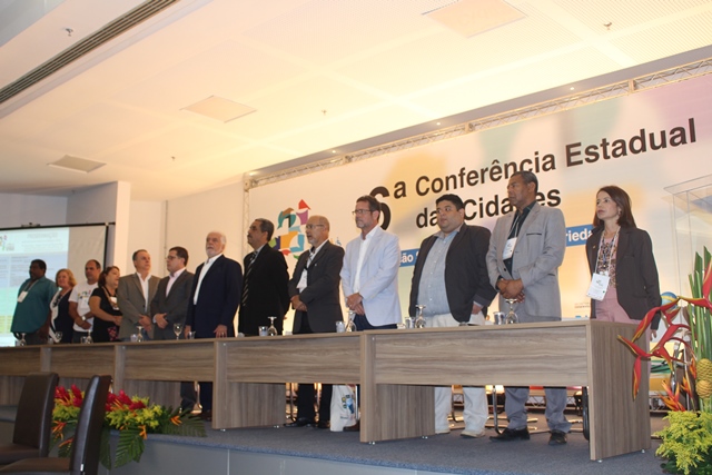 Cartilha sobre Salário Mínimo Profissional é lançada na VI Conferência Estadual das Cidades