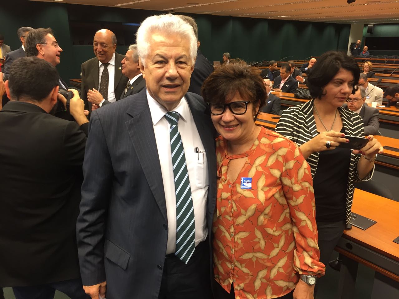 Frente Parlamentar em Defesa da Engenharia é lançada em Brasília