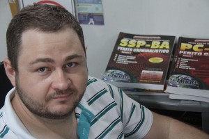 Em crise, engenheiros desempregados viram até motoristas de Uber