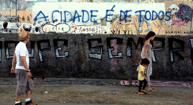 EM DEFESA DA DEMOCRACIA E DO DIREITO À CIDADE