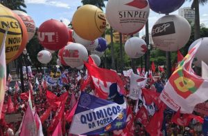 ARTIGO I Por que a maioria da classe trabalhadora não está em movimento?