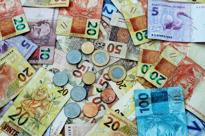 Fim da política de valorização do salário mínimo impacta engenheiros