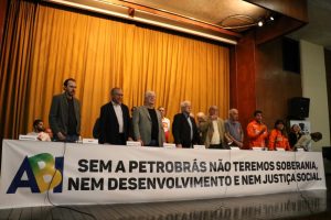 Frente Estadual em Defesa da Petrobras e da Soberania Nacional é lançada no Rio de Janeiro