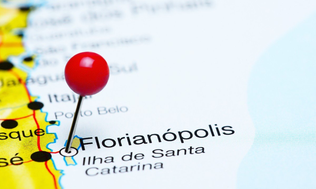 Entre o Estado e as facções criminosas